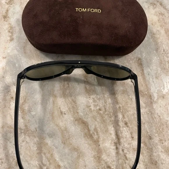 Tom Ford Black Frame “Sergio” Polarized Sunglasses with branded case - Picture 8 of 10